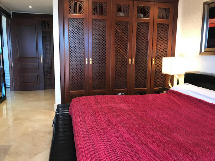Qlistings Apartment - Penthouse in New Golden Mile, Costa del Sol image 9